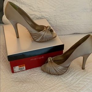 Size 8 Taupe Smooch by Maripe